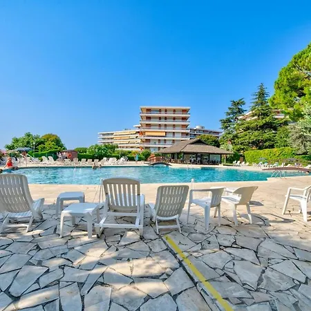 Panoramic Sea View Flat - Pool In The Apartment Nice